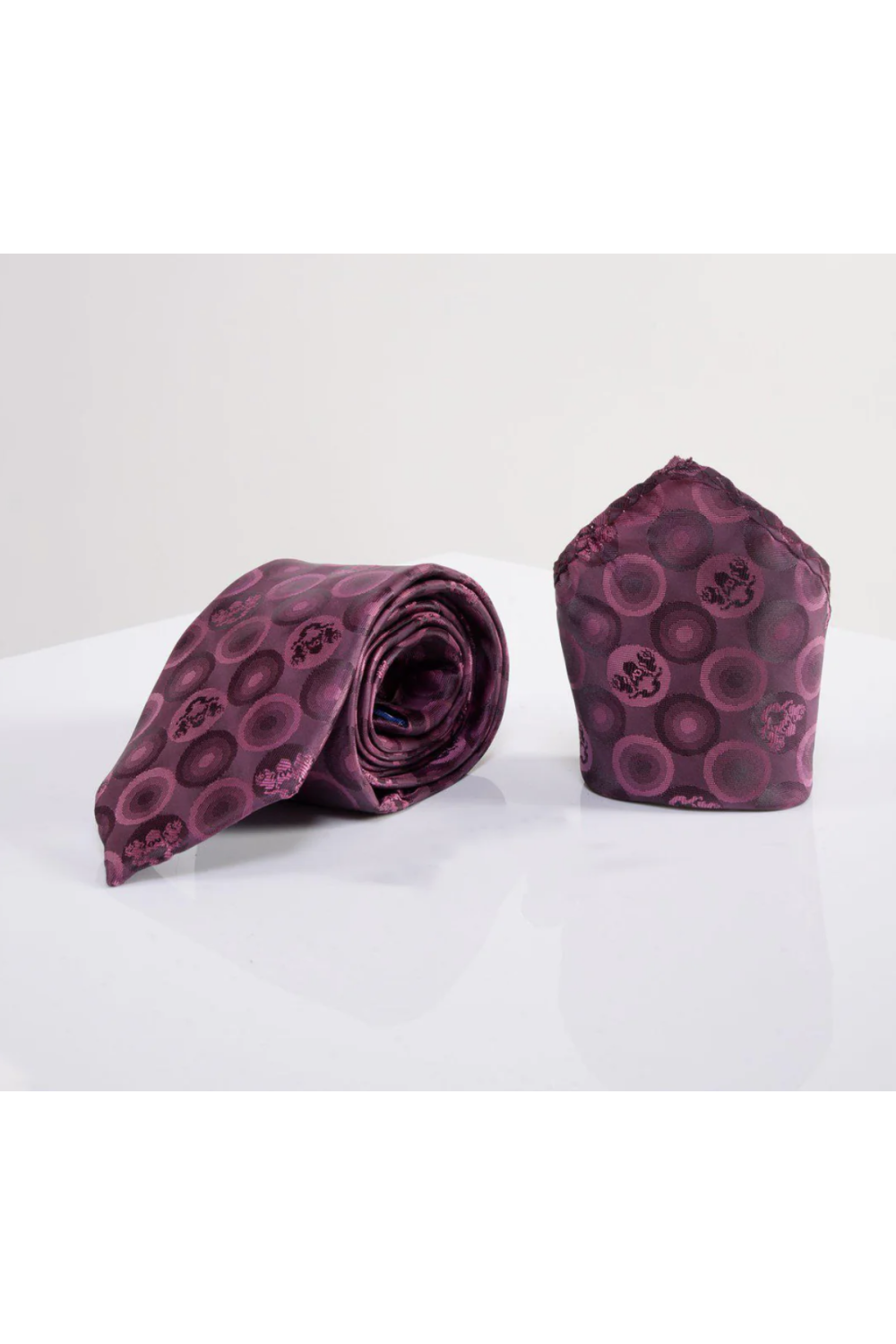 Berry Bubble Lining bow tie & pocket square set