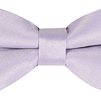 Plain lilac satin classic mens bow tie 